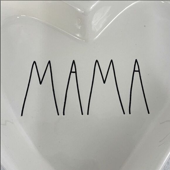 NWT Rae Dunn ceramic MAMA heart dish - Picture 2 of 6